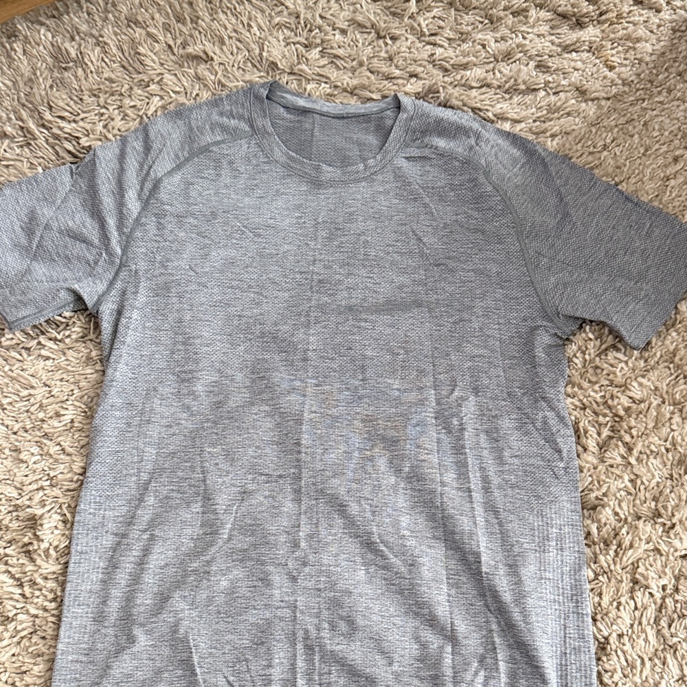 lululemon grey metal vent
